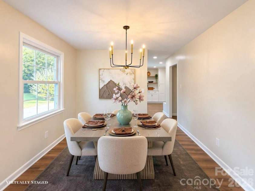2808 28th Street, Hickory, NC 28601.  MLS# CAR4432829, YatesRealty ID 59074. 
