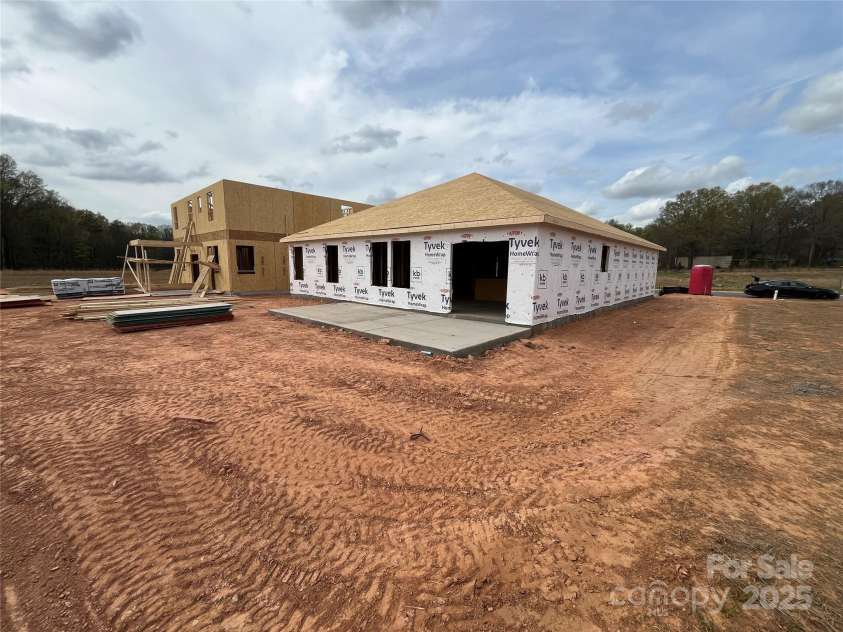 1018 Cunningham Farm Drive, Indian Trail, NC 28079.  MLS# CAR4240726, YatesRealty ID 5908. 