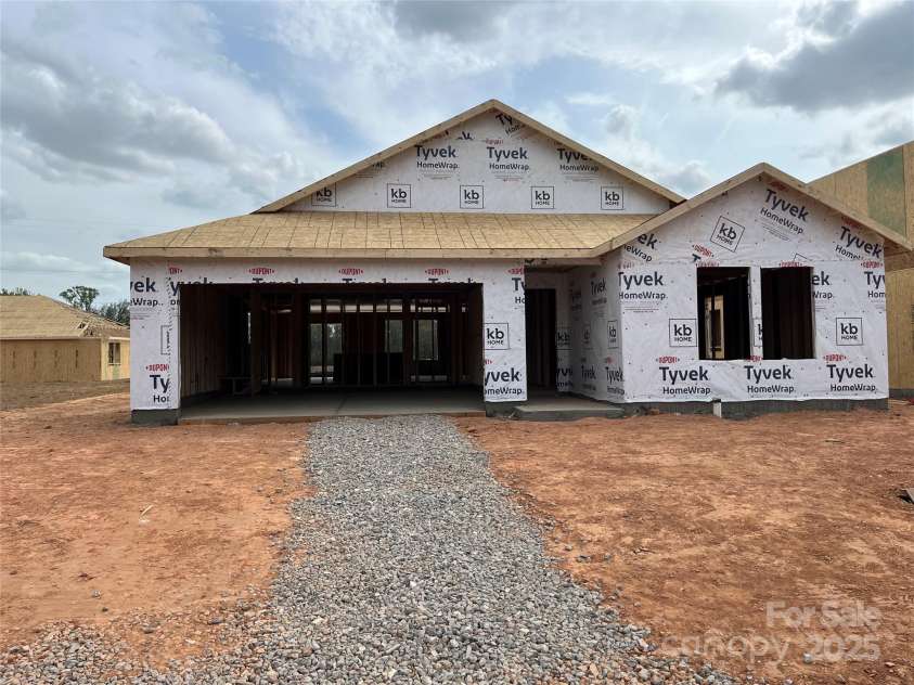 1018 Cunningham Farm Drive, Indian Trail, NC 28079.  MLS# CAR4240726, YatesRealty ID 5908. 