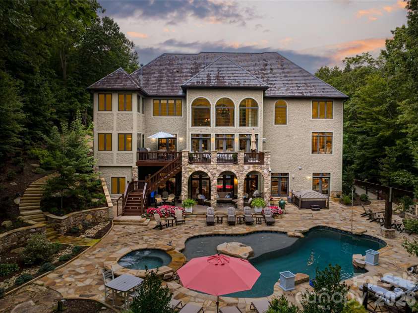 413 Barrington Drive, Asheville, NC 28803.  MLS# CAR4295526, YatesRealty ID 5908. 