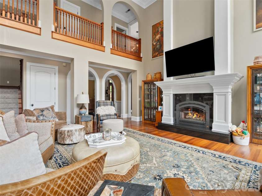 413 Barrington Drive, Asheville, NC 28803.  MLS# CAR4403842, YatesRealty ID 5908. 