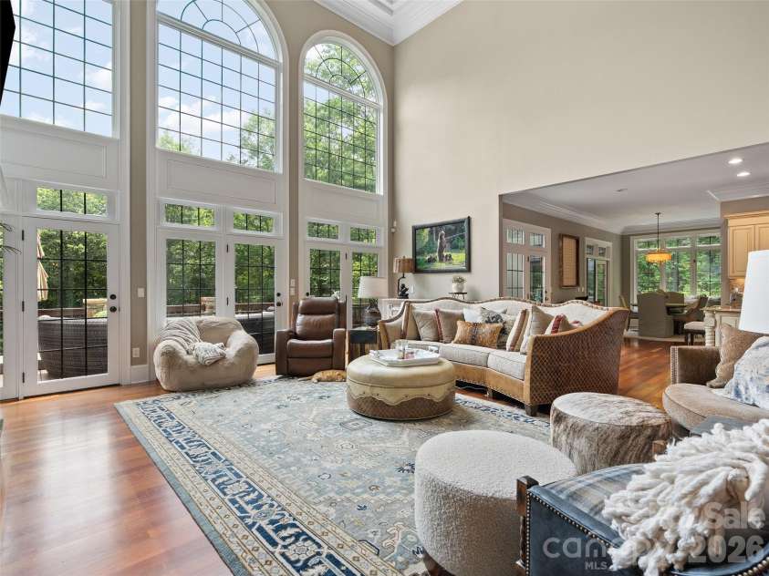 413 Barrington Drive, Asheville, NC 28803.  MLS# CAR4403842, YatesRealty ID 5908. 