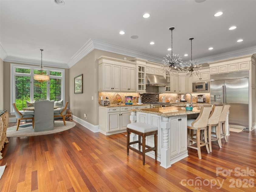 413 Barrington Drive, Asheville, NC 28803.  MLS# CAR4403842, YatesRealty ID 5908. 
