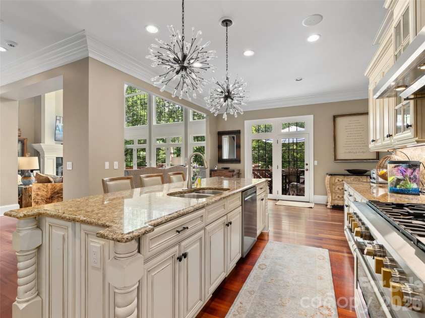 413 Barrington Drive, Asheville, NC 28803.  MLS# CAR4403842, YatesRealty ID 5908. 