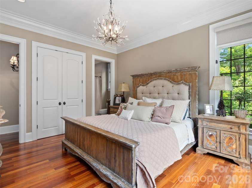 413 Barrington Drive, Asheville, NC 28803.  MLS# CAR4403842, YatesRealty ID 5908. 