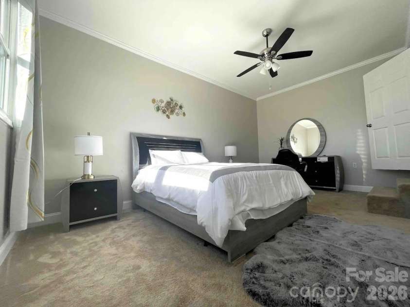 3117 Smith Farm Road, Matthews, NC 28104.  MLS# CAR4438902, YatesRealty ID 59081. 