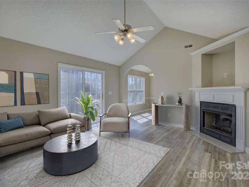 439 Berwick Drive, Rock Hill, SC 29730.  MLS# CAR4231286, YatesRealty ID 5909. 