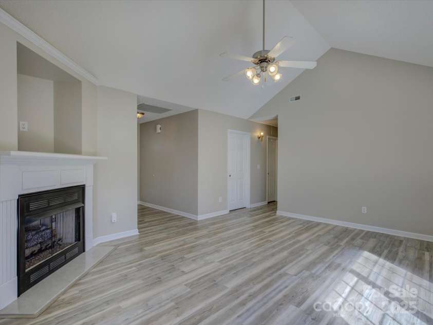 439 Berwick Drive, Rock Hill, SC 29730.  MLS# CAR4231286, YatesRealty ID 5909. 