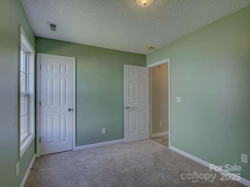 439 Berwick Drive, Rock Hill, SC 29730.  MLS# CAR4231286, YatesRealty ID 5909. 