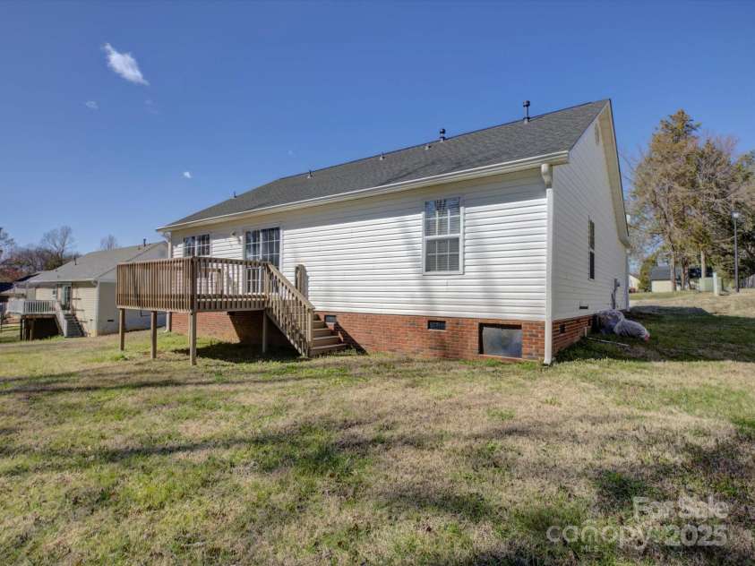 439 Berwick Drive, Rock Hill, SC 29730.  MLS# CAR4231286, YatesRealty ID 5909. 