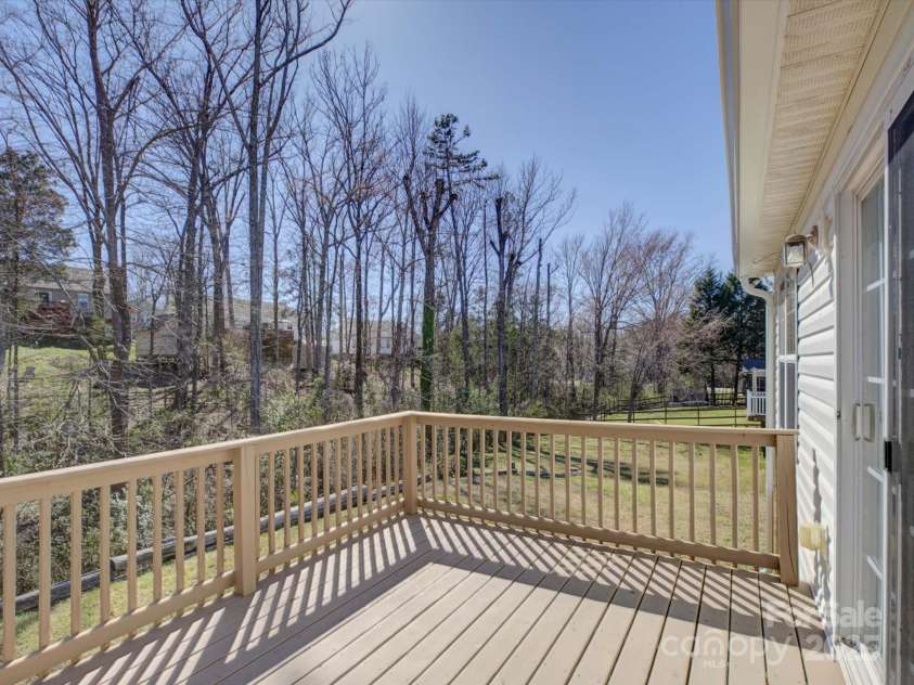 439 Berwick Drive, Rock Hill, SC 29730.  MLS# CAR4231286, YatesRealty ID 5909. 