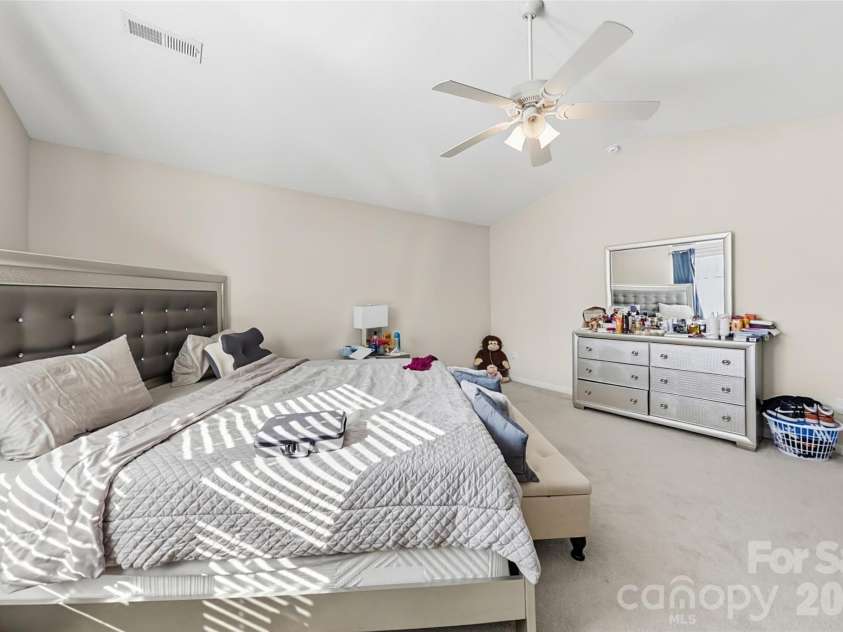 1905 Buffalo Way, Durham, NC 27704.  MLS# CAR4437466, YatesRealty ID 59094. 