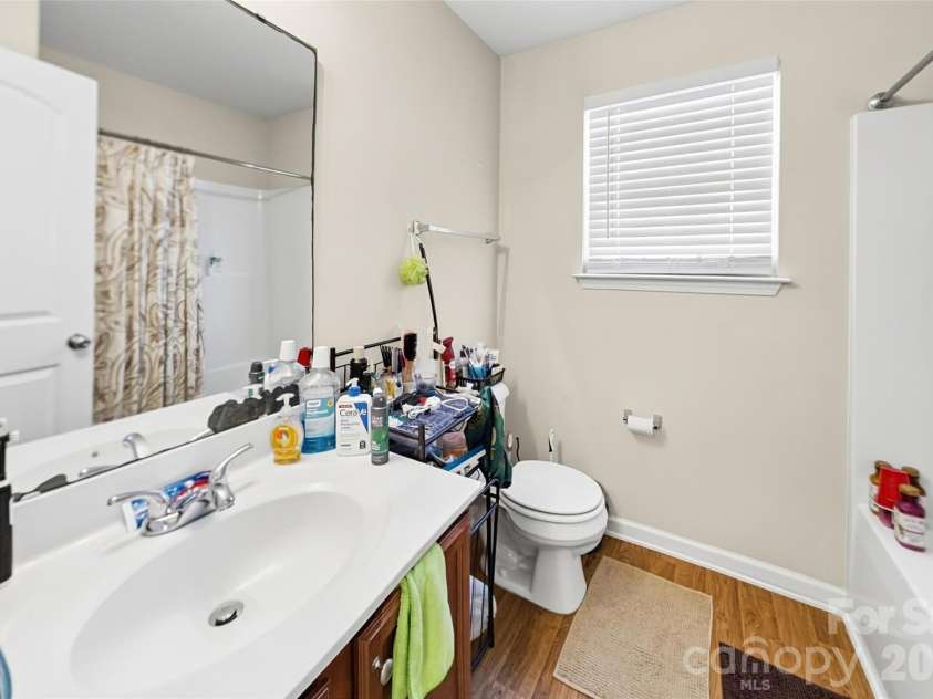 1905 Buffalo Way, Durham, NC 27704.  MLS# CAR4437466, YatesRealty ID 59094. 
