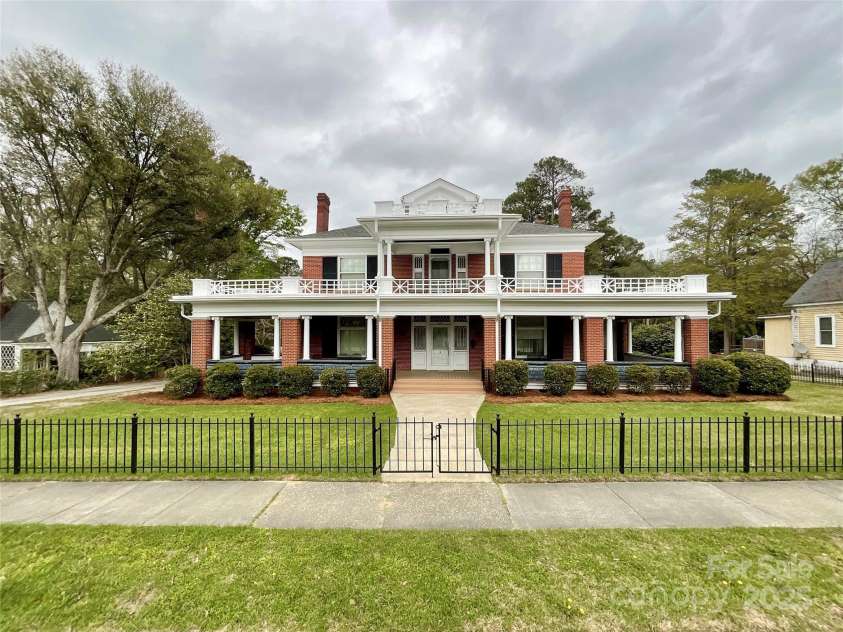 306 Main Street, Chesterfield, SC 29709.  MLS# CAR4244059, YatesRealty ID 5910. 