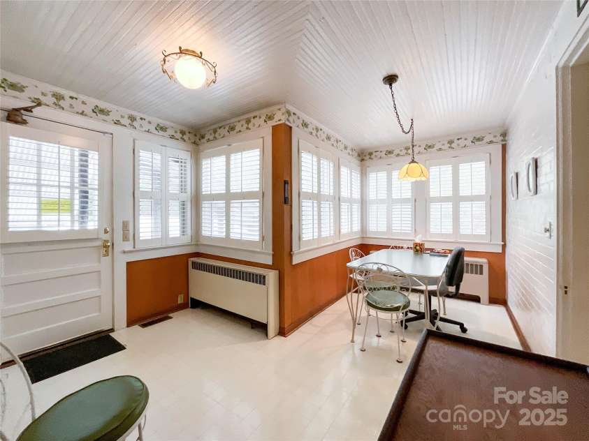 306 Main Street, Chesterfield, SC 29709.  MLS# CAR4244059, YatesRealty ID 5910. 