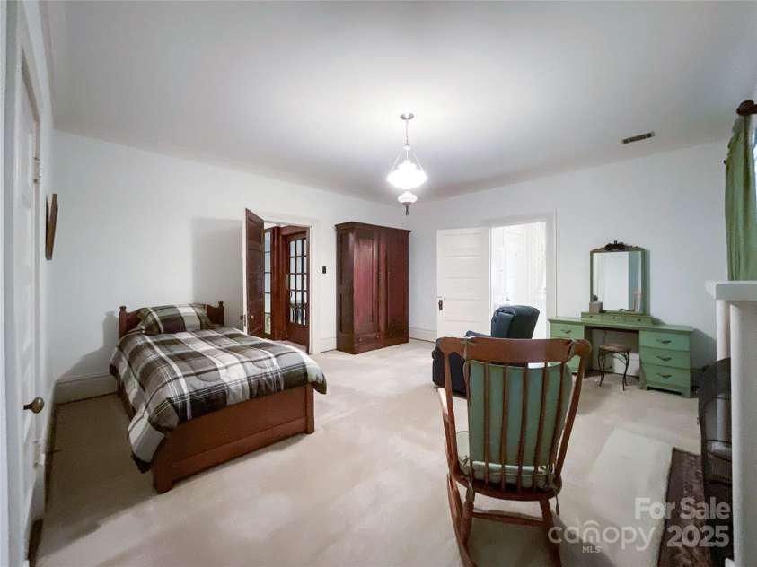 306 Main Street, Chesterfield, SC 29709.  MLS# CAR4244059, YatesRealty ID 5910. 