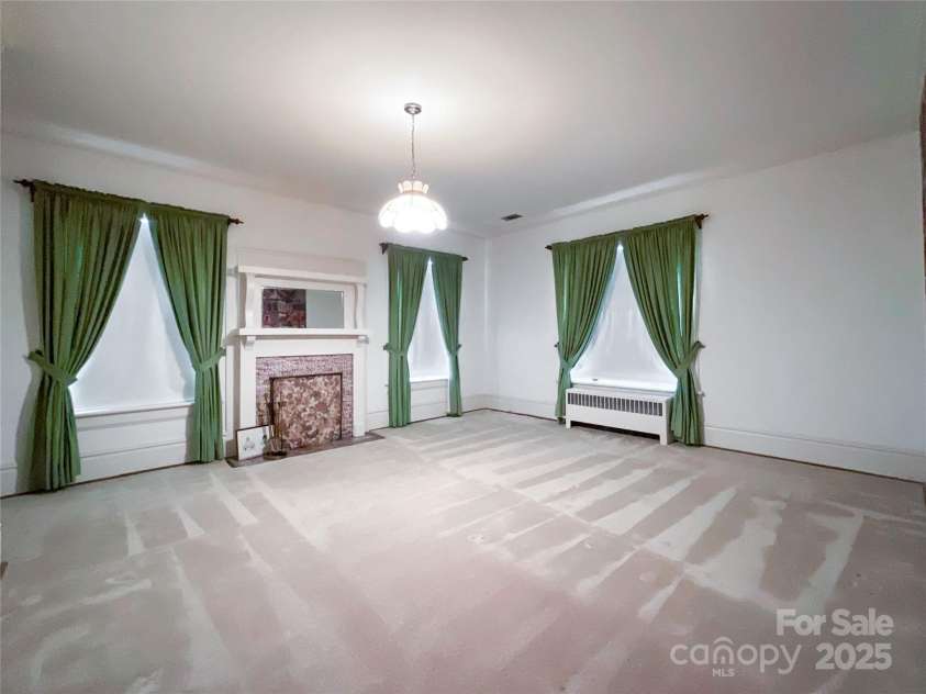 306 Main Street, Chesterfield, SC 29709.  MLS# CAR4244059, YatesRealty ID 5910. 