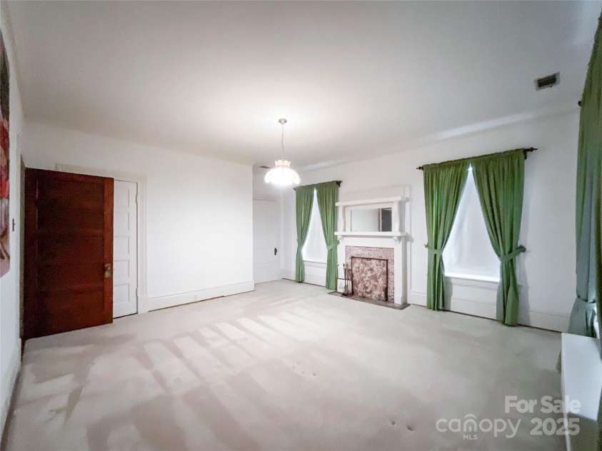 306 Main Street, Chesterfield, SC 29709.  MLS# CAR4244059, YatesRealty ID 5910. 