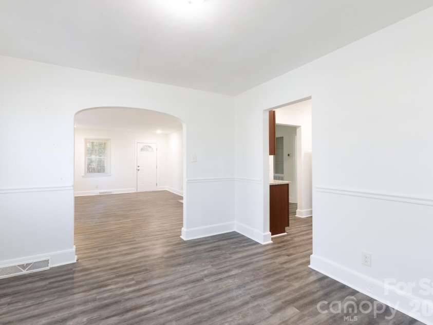 723 Finley Road, Rock Hill, SC 29730.  MLS# CAR4346106, YatesRealty ID 5911. 
