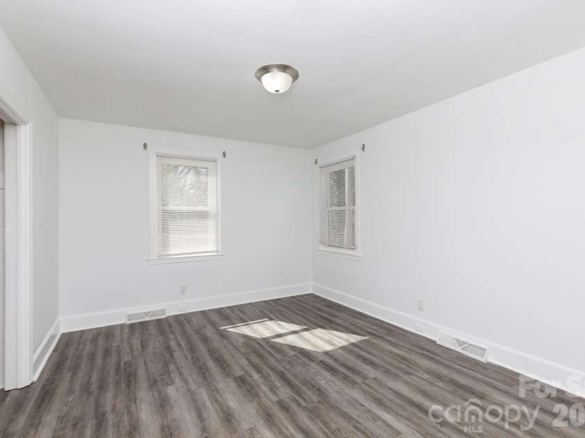 723 Finley Road, Rock Hill, SC 29730.  MLS# CAR4346106, YatesRealty ID 5911. 