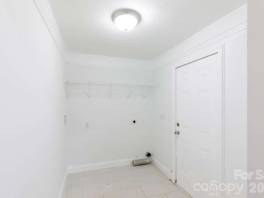 723 Finley Road, Rock Hill, SC 29730.  MLS# CAR4346106, YatesRealty ID 5911. 