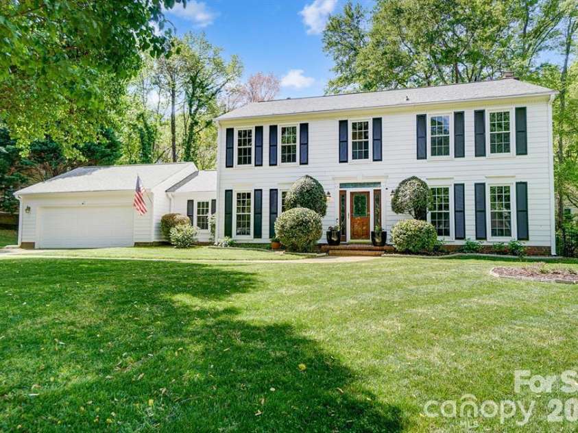 2221 Hamilton Mill Road, Charlotte, NC 28270.  MLS# CAR4420247, YatesRealty ID 59122. 