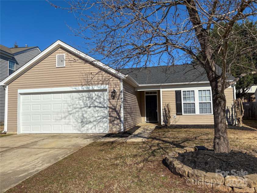 6140 Whispering Brook Court, Charlotte, NC 28216.  MLS# CAR4219066, YatesRealty ID 5913. 