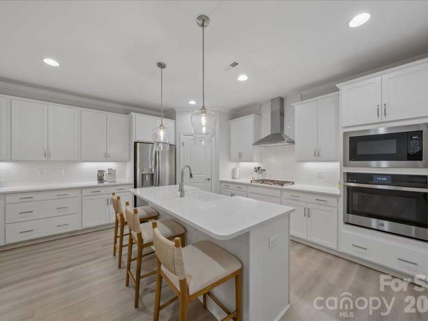 10504 Audubon Ridge Drive, Cornelius, NC 28031.  MLS# CAR4438751, YatesRealty ID 59132. 
