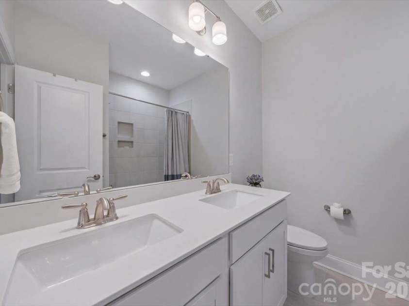 10504 Audubon Ridge Drive, Cornelius, NC 28031.  MLS# CAR4438751, YatesRealty ID 59132. 