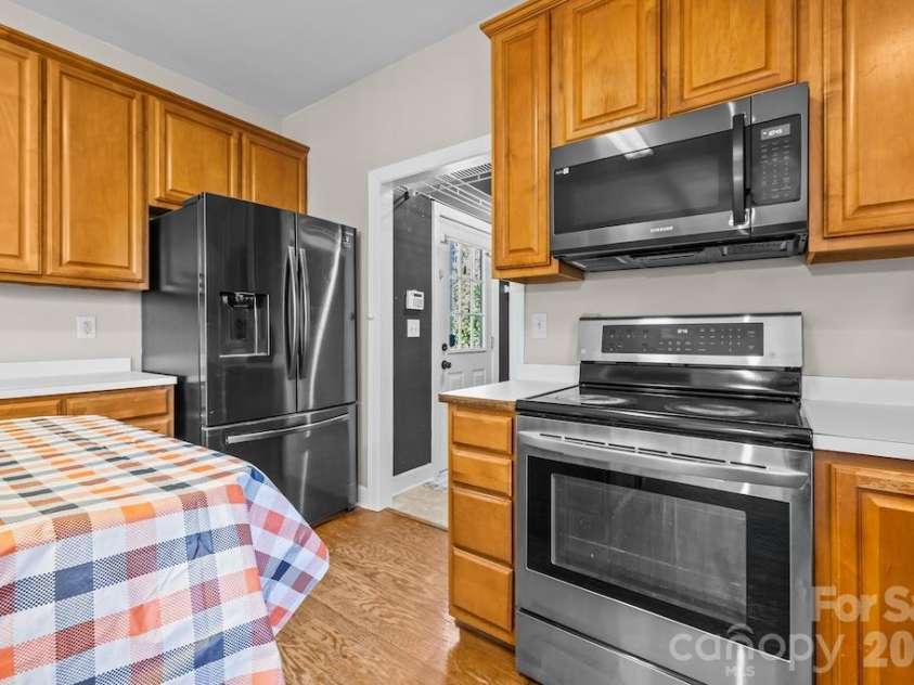 1690 Brandyhill Drive, Rock Hill, SC 29732.  MLS# CAR4437814, YatesRealty ID 59137. Kitchen