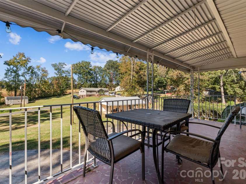 2820 Wright Avenue, Salisbury, NC 28147.  MLS# CAR4437953, YatesRealty ID 59141. 