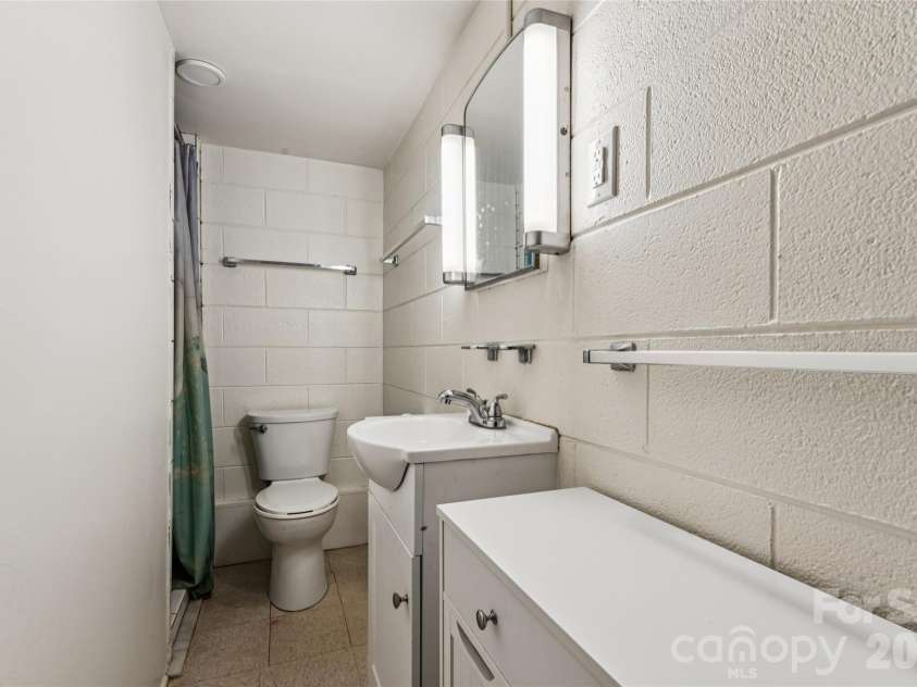 2820 Wright Avenue, Salisbury, NC 28147.  MLS# CAR4437953, YatesRealty ID 59141. 