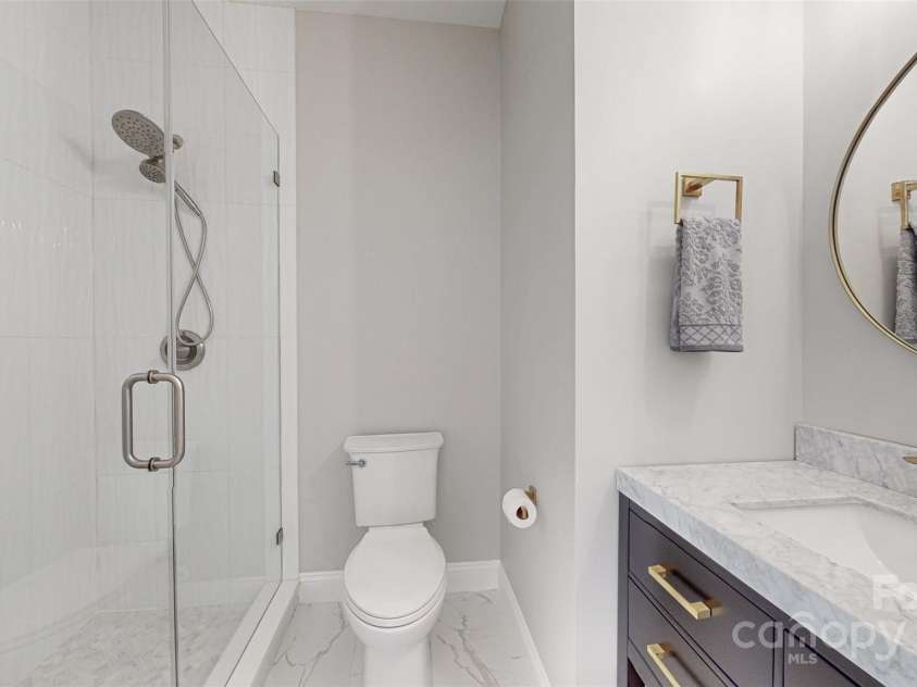 819 Beauhaven Lane, Waxhaw, NC 28173.  MLS# CAR4242522, YatesRealty ID 5915. 5th Private, En-Suite Bath