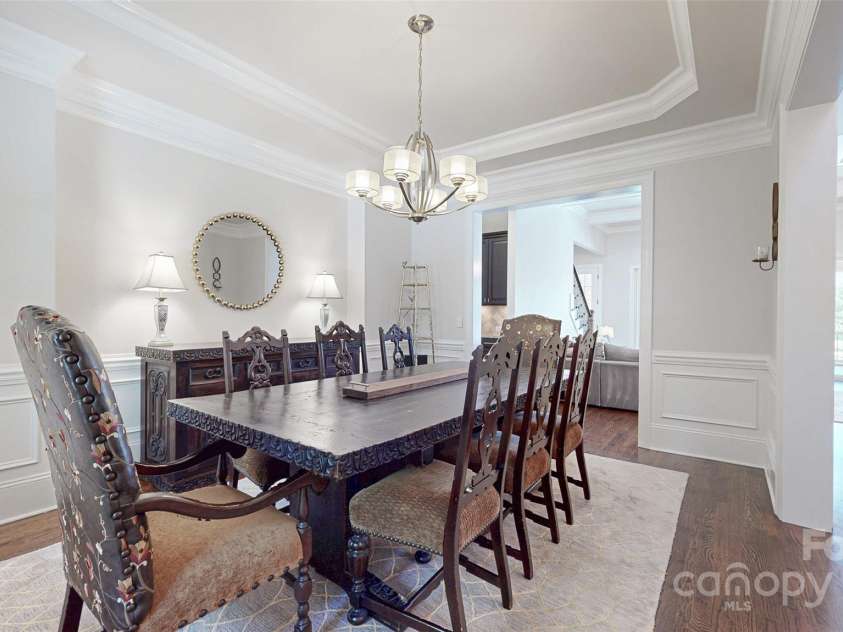 819 Beauhaven Lane, Waxhaw, NC 28173.  MLS# CAR4242522, YatesRealty ID 5915. Dining Room w/Heavy Moldings & Tray Ceiling