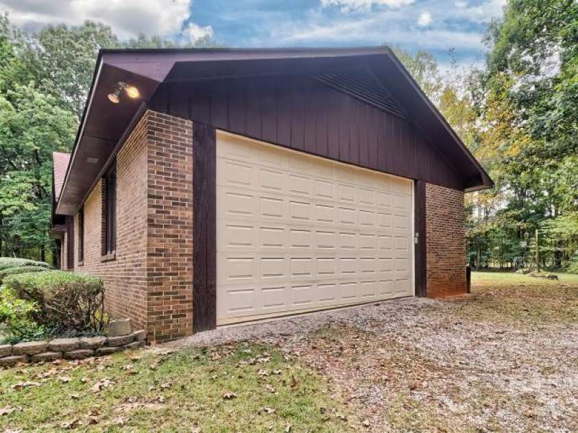 3966 Red Doc Road, Lancaster, SC 29720.  MLS# CAR4310020, YatesRealty ID 5917. 