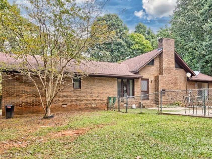 3966 Red Doc Road, Lancaster, SC 29720.  MLS# CAR4310020, YatesRealty ID 5917. 