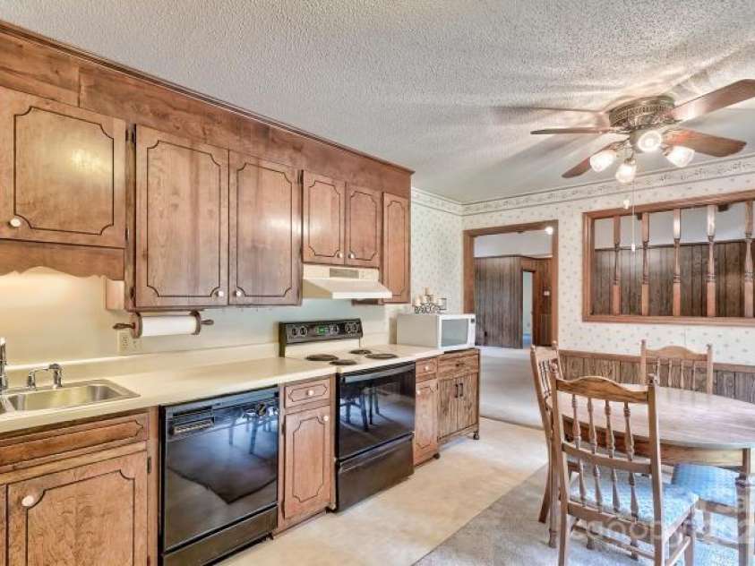 3966 Red Doc Road, Lancaster, SC 29720.  MLS# CAR4310020, YatesRealty ID 5917. 