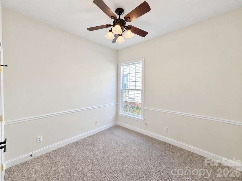 2001 Gable Way Lane, Matthews, NC 28104.  MLS# CAR4439036, YatesRealty ID 59182. 