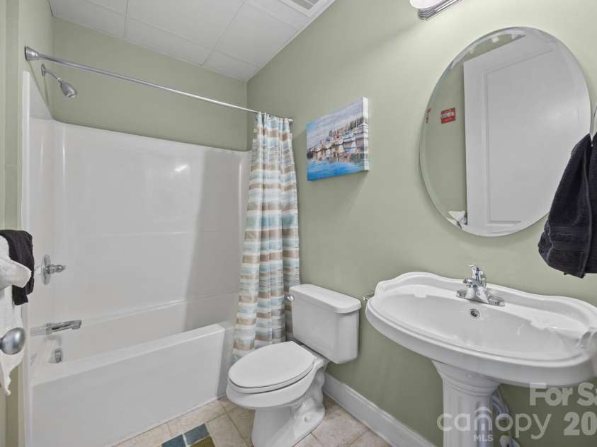 139 Lee Street, Salisbury, NC 28144.  MLS# CAR4357145, YatesRealty ID 5919. Full bath
