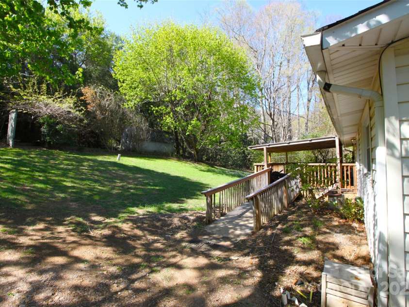 1484 Camp Branch Road, Waynesville, NC 28786.  MLS# CAR4244377, YatesRealty ID 5919. 