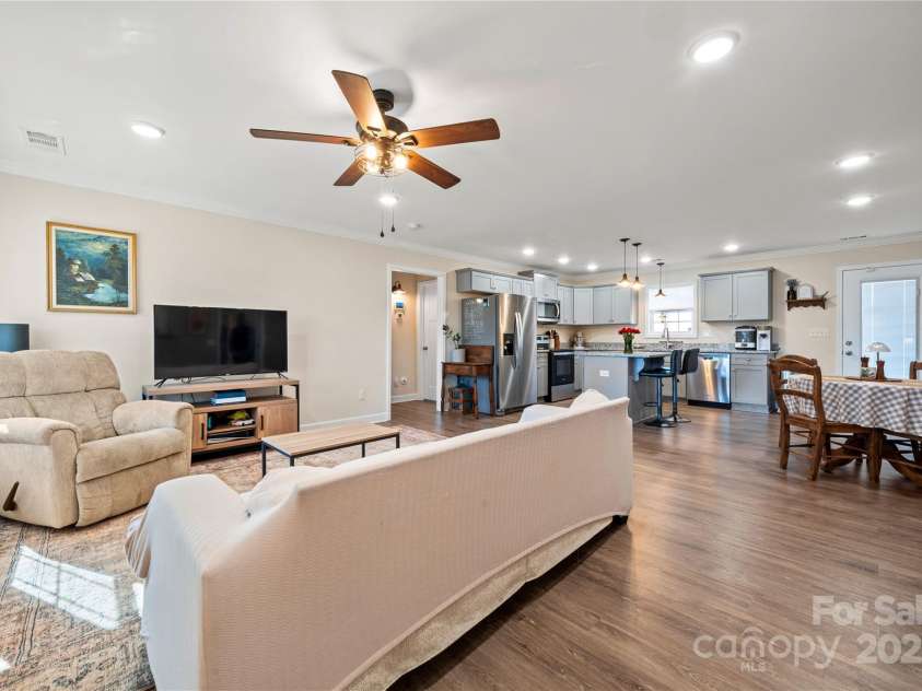 131 Lowry Row, York, SC 29745.  MLS# CAR4318743, YatesRealty ID 592. 