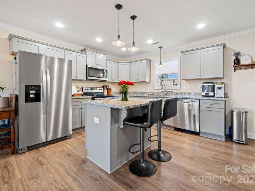 131 Lowry Row, York, SC 29745.  MLS# CAR4318743, YatesRealty ID 592. 