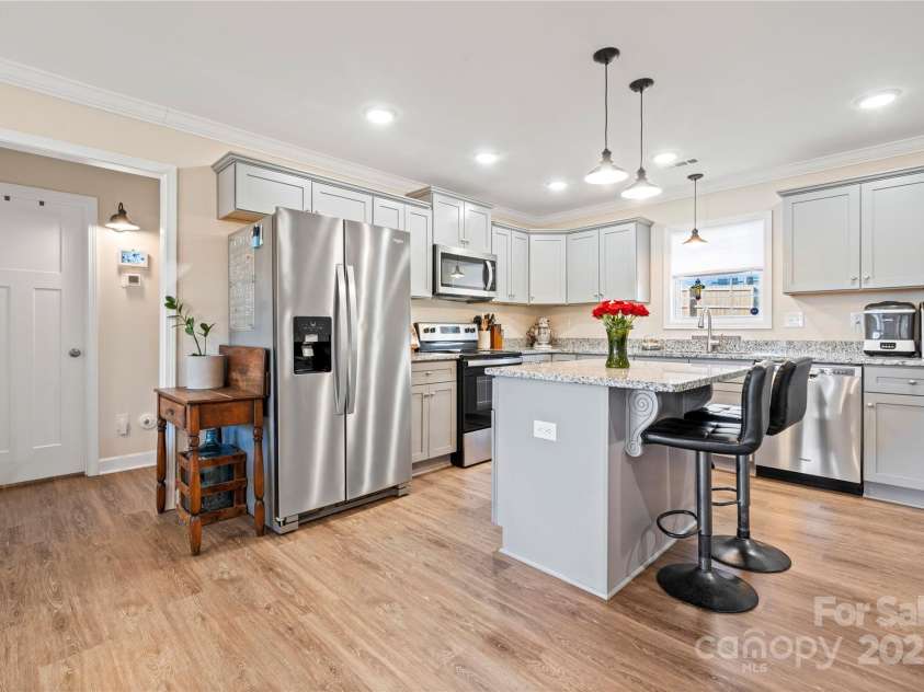 131 Lowry Row, York, SC 29745.  MLS# CAR4318743, YatesRealty ID 592. 