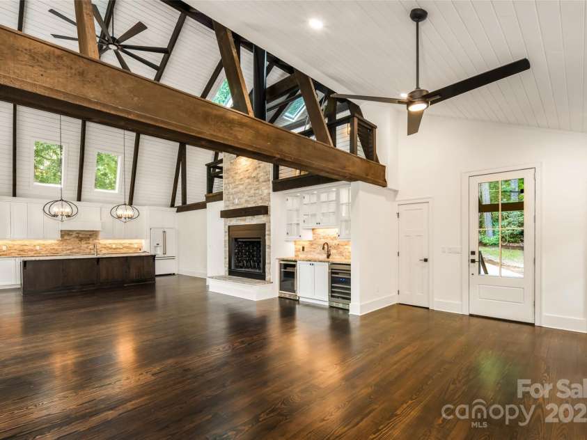 50 Turkey Trot Lane, Burnsville, NC 28714.  MLS# CAR4330454, YatesRealty ID 592. 