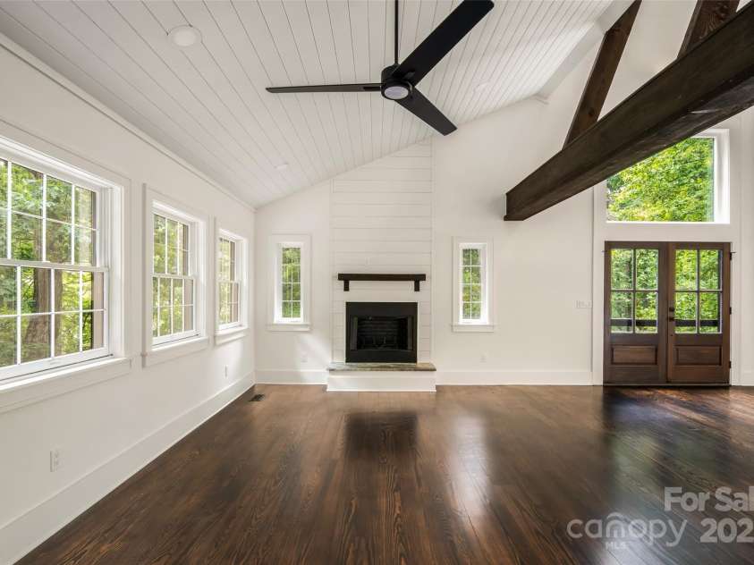 50 Turkey Trot Lane, Burnsville, NC 28714.  MLS# CAR4330454, YatesRealty ID 592. 