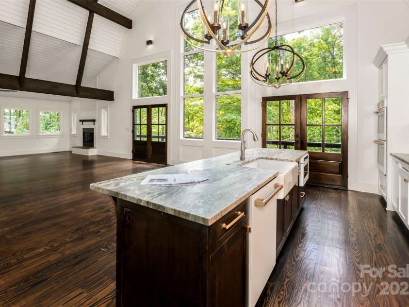 50 Turkey Trot Lane, Burnsville, NC 28714.  MLS# CAR4330454, YatesRealty ID 592. 