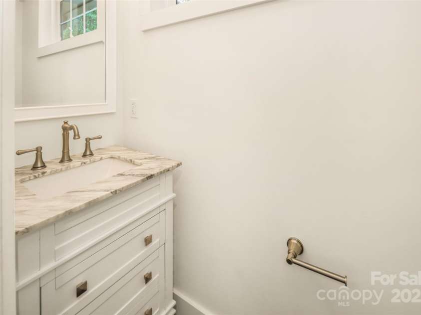 50 Turkey Trot Lane, Burnsville, NC 28714.  MLS# CAR4330454, YatesRealty ID 592. 