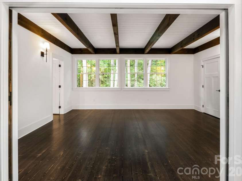 50 Turkey Trot Lane, Burnsville, NC 28714.  MLS# CAR4413794, YatesRealty ID 592. 