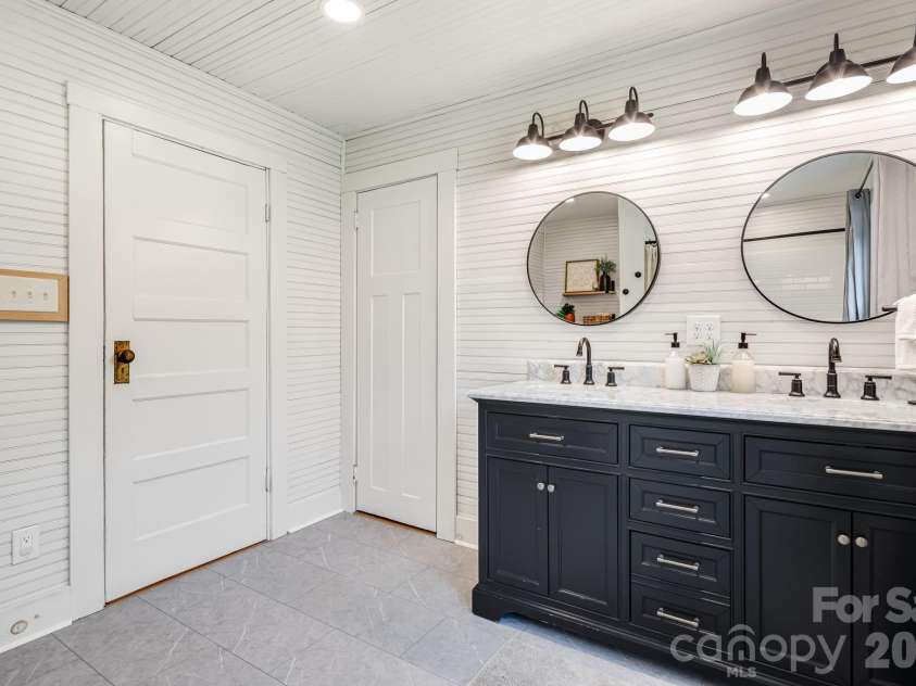 356 Joe Payne Road, Marshall, NC 28753.  MLS# CAR4305814, YatesRealty ID 5920. 