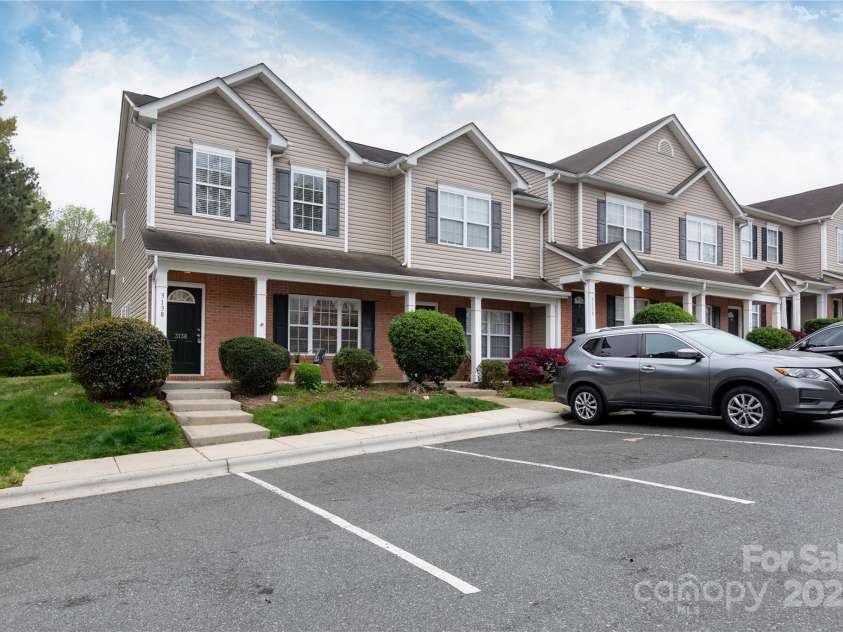 3138 Golden Dale Lane, Charlotte, NC 28262.  MLS# CAR4242587, YatesRealty ID 5921. 